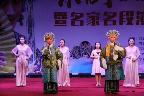 京劇社谷源琪、冀穎慧、孫新媛等演唱傳統(tǒng)京劇《穆桂英掛帥》選段