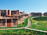 云南大學(xué)滇池師范學(xué)院楊林校區(qū)2023年學(xué)費、收費多少