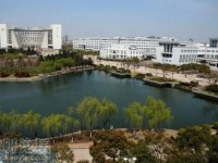 上海大學(xué)師范學(xué)院2023年學(xué)費、收費多少