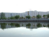 江漢藝術(shù)職業(yè)師范學(xué)院2023年學(xué)費(fèi)、收費(fèi)多少