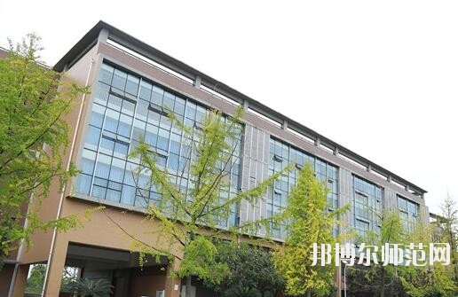 郫縣友愛職業(yè)技術(shù)幼兒師范學(xué)校2018年報名條件、招生對象