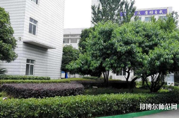 成都中山職業(yè)技術(shù)幼兒師范學(xué)校2018年報名條件、招生對象