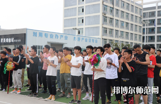 安康育英幼兒師范中等職業(yè)學(xué)校怎么樣、好不好<em></em><em></em>	