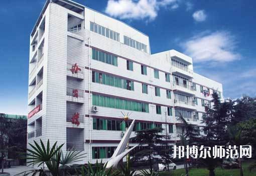 成都實(shí)驗商貿(mào)幼兒師范管理學(xué)校2020年報名條件、招生要求、招生對象
