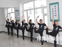 云南2020年男生讀幼師學(xué)校學(xué)什么專(zhuān)業(yè)好