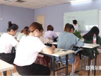 廣東2020年幼師學校中專升大?？际裁? /><b>廣東2020年幼師學校中專升大專考什么</b><span>2019-11-21 14:52</span><p>現(xiàn)在很多同學在初中讀完之后就放棄讀高中而去選擇一個中專的職業(yè)院校就讀幼師專業(yè)，這樣固然是節(jié)省時間，可以早點工作，但是年齡</p></a></li>
            <li><a href=