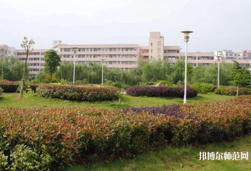 廣州2020年中專幼師學(xué)?？梢钥即髮? width=