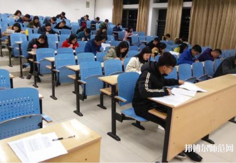 廣州2020年幼師學(xué)校中專升大?？际裁? width=