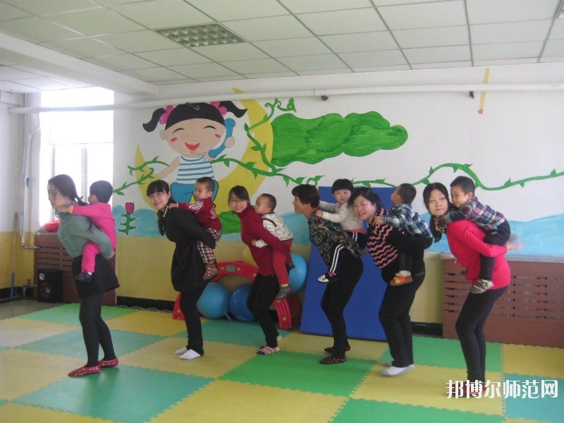 黃石2020年幼師學(xué)校中專升大?？际裁? width=