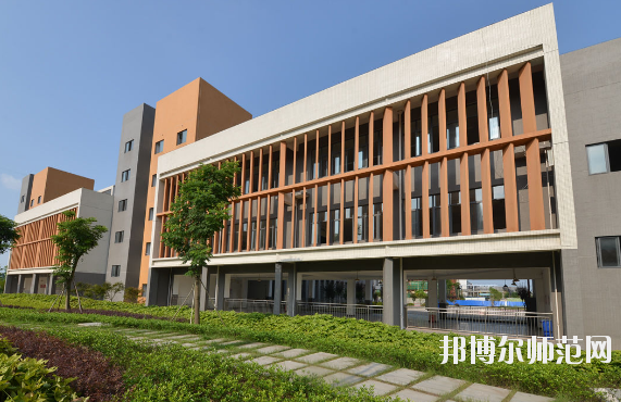 重慶育才幼師職業(yè)教育中心怎么樣、好不好