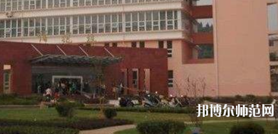 桐城師范高等專科學(xué)校2021年招生辦聯(lián)系電話
