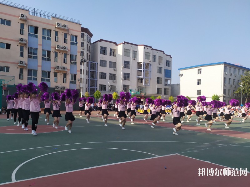 汕頭職業(yè)技術(shù)師范學(xué)院地址在哪里？