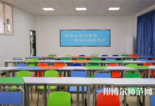 重慶安全技術(shù)幼兒師范職業(yè)學(xué)院2023年學(xué)費(fèi)、收費(fèi)多少 