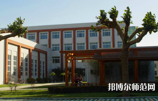 北京京北職業(yè)師范技術學院2023年報名條件、招生要求、招生對象