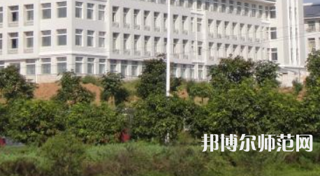 信陽(yáng)職業(yè)技術(shù)師范學(xué)院2023年怎么樣、好不好