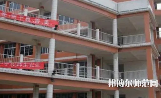 重慶旅游幼師學校2023年報名條件、招生要求、招生對象
