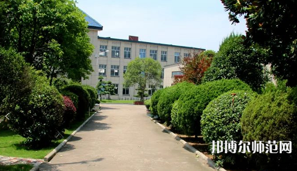 貴陽長城幼師職業(yè)學校2023年報名條件、招生要求、招生對象