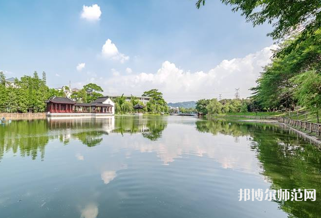 廣東外語(yǔ)外貿(mào)師范大學(xué)南國(guó)商學(xué)院2023年報(bào)名條件、招生要求、招生對(duì)象