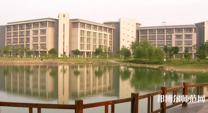 安徽大學(xué)師范學(xué)院磬苑校區(qū)2023年報名條件、招生要求、招生對象