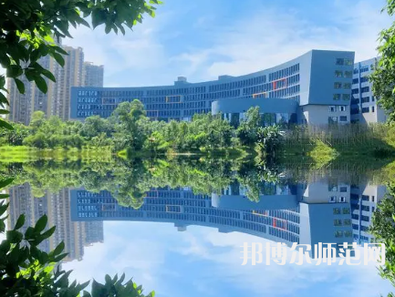 重慶師范大學(xué)涉外商貿(mào)學(xué)院銅梁校區(qū)2023年怎么樣、好不好 