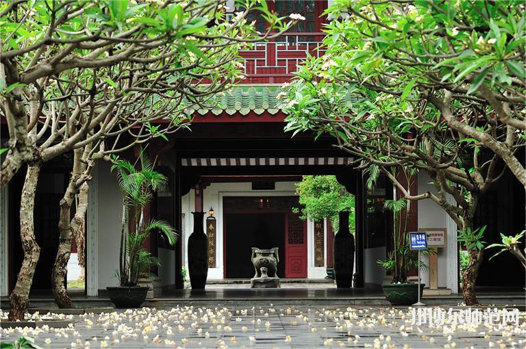 瓊臺師范學(xué)院2023年怎么樣、好不好 