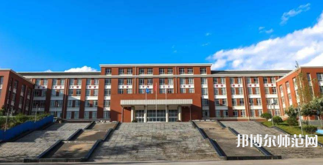 云南大學(xué)滇池師范學(xué)院楊林校區(qū)2023年報名條件、招生要求、招生對象