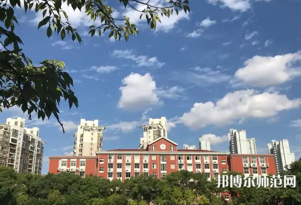 上海大學(xué)師范學(xué)院延長(zhǎng)校區(qū)2023年報(bào)名條件、招生要求、招生對(duì)象