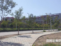 烏魯木齊職業(yè)師范大學(xué)2023年報(bào)名條件、招生要求、招生對(duì)象