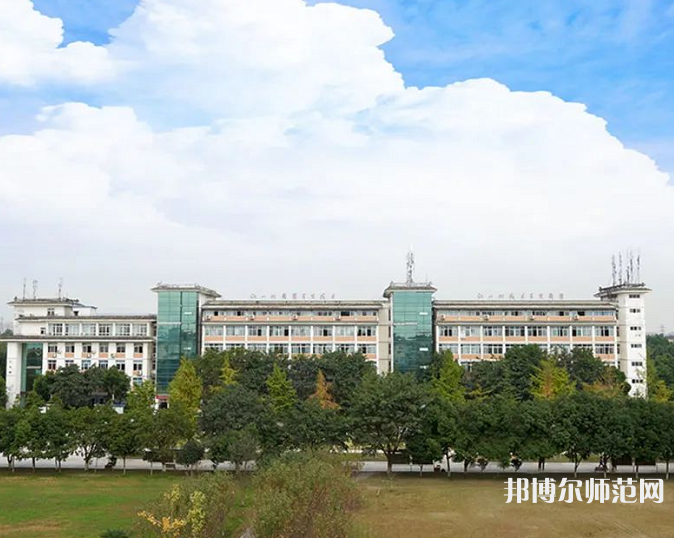 四川愛華幼兒師范學(xué)院2023年怎么樣、好不好