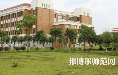 2023年贛州師范高等?？茖W(xué)校是民辦大學(xué)還是公辦