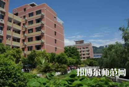 2023年重慶巫山師范學(xué)校報名條件、招生對象
