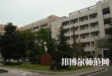 2023年隆昌城關(guān)幼兒師范職業(yè)中學(xué)報(bào)名條件、招生對(duì)象