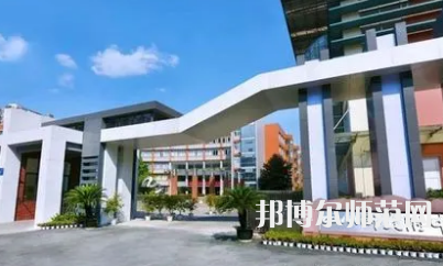 2023年四川師范大學(xué)附屬中學(xué)報(bào)名條件、招生對(duì)象