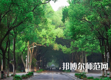 2023年華中師范大學(xué)報(bào)名條件、招生對象