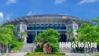2023年嶺南師范學(xué)院五年制大專報(bào)名條件、招生對(duì)象