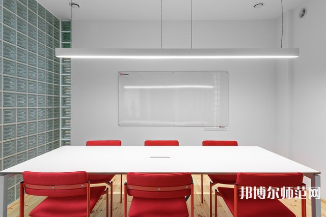 阿克蘇職業(yè)技術(shù)師范學(xué)院介紹、地址